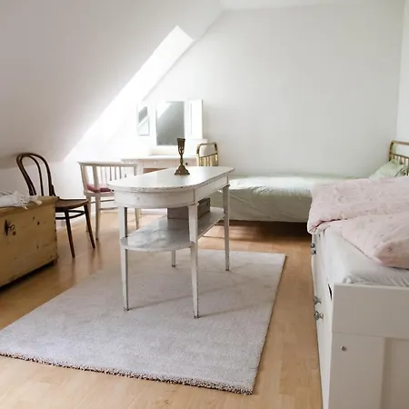 Monika Am Masenberg * Lembach (Styria)